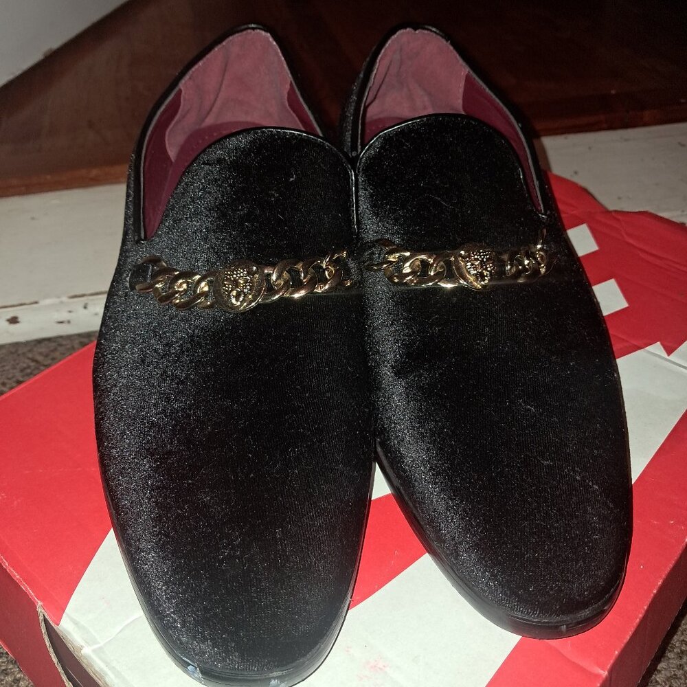 Dress shoes